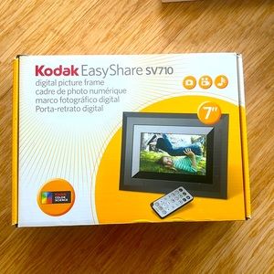 Digital picture frame